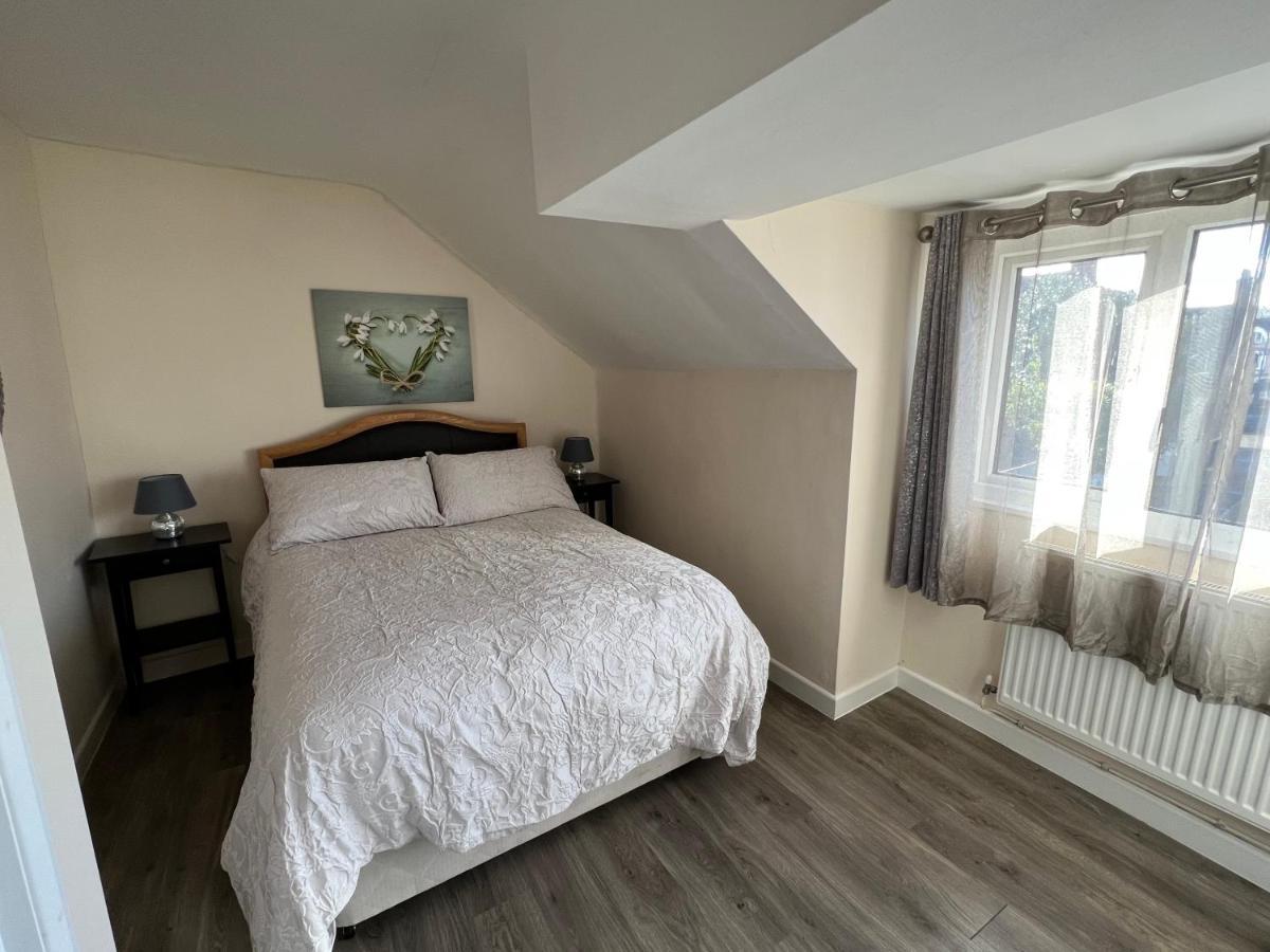 Edge Of Glastonbury And Street Town Centre, 2Bd Apt With Parking Apartment Luaran gambar